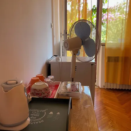 Gostinjska kuća In House - S1 - Double With Ensuite Bathroom And Balcony In The Centre Of Jelsa, Hvar Jelsa (Hvar)